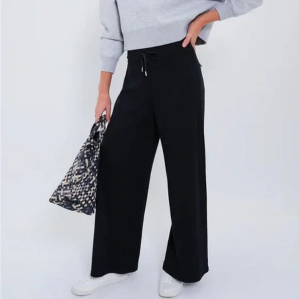 Tuckernuck NWT Black Finn Sweatpants-Large